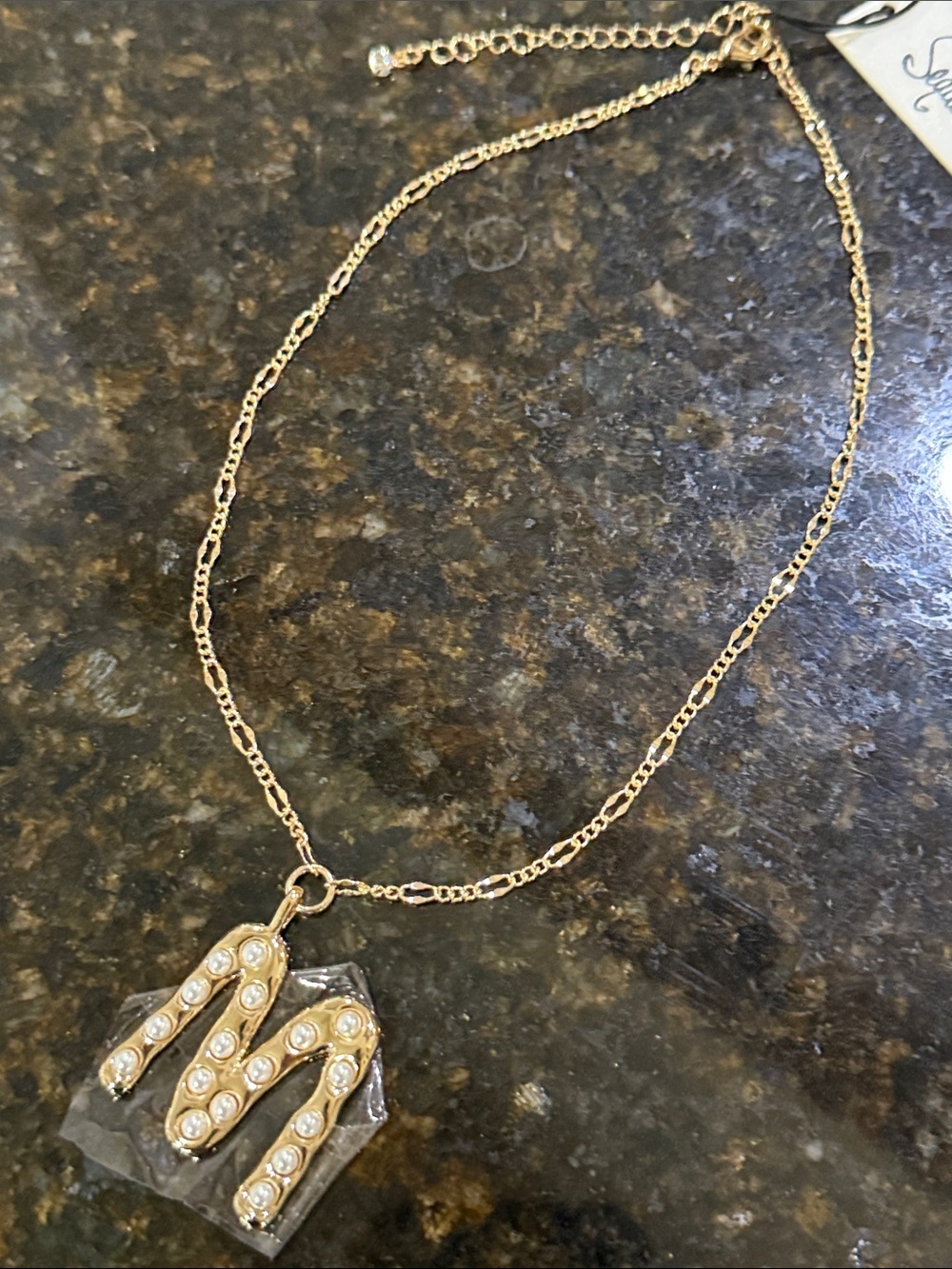 Sequin Jewelry Gold-Tone Pearl Initial "M"
Pendant Necklace From Anthropologies🔥 - Picture 3 of 16